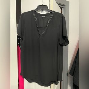 Torrid chiffon t shirt with sequin neck detail. Size 0x